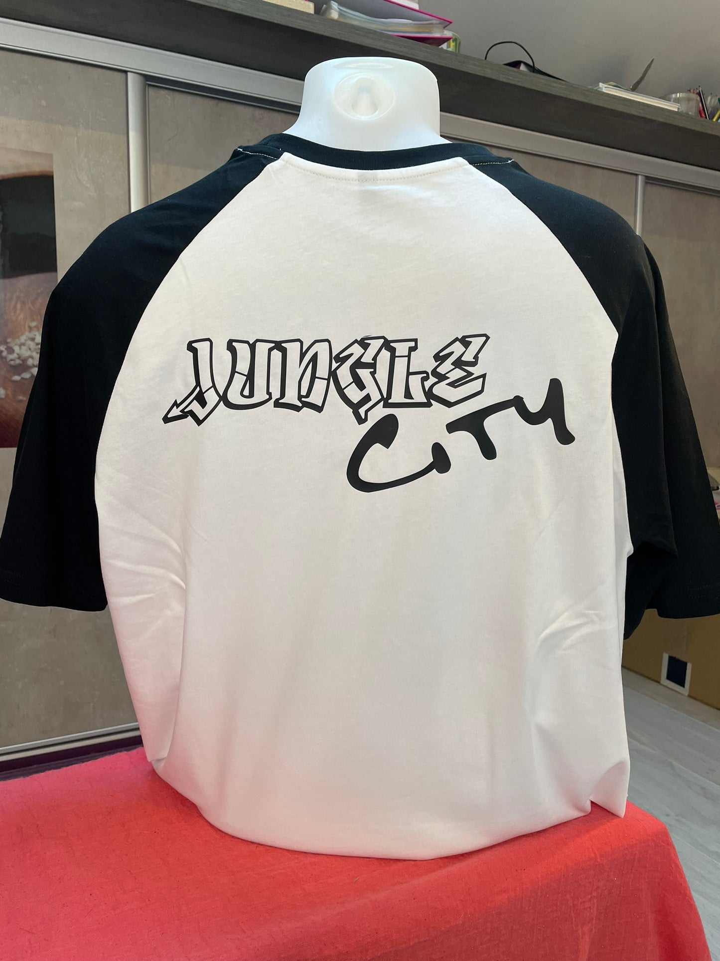 t-shirt jungle city